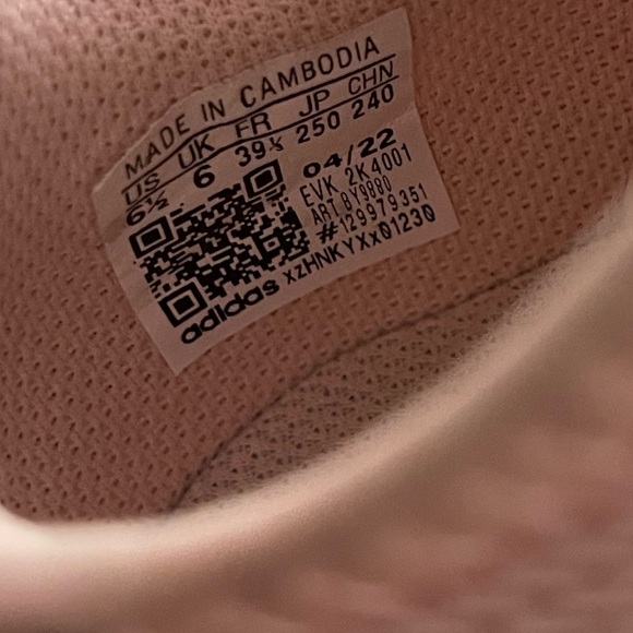 Adidas pink lace string shoes read description! Used - Picture 8 of 8